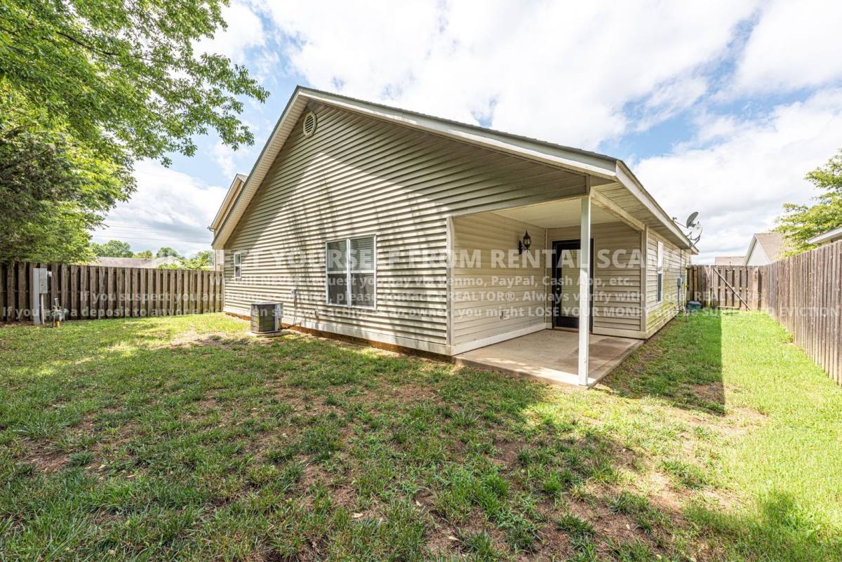House for rent at 4312 W Pecan St, Fayetteville, AR 72704