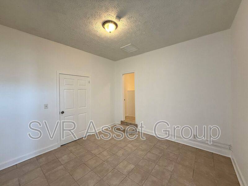Apartment for rent at 11 E 7th St #1, Jacksonville, FL 32206