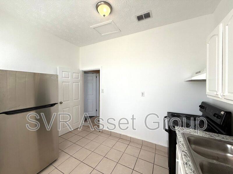 Apartment for rent at 11 E 7th St #1, Jacksonville, FL 32206