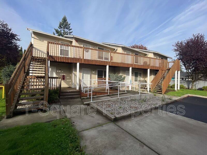 Apartment for rent at 717 Cedar Ave #202, Marysville, WA 98270