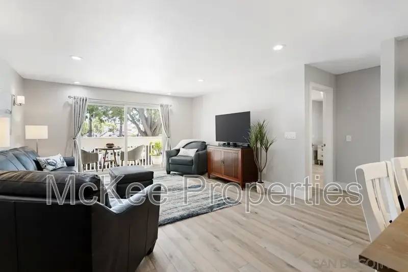 Condo for rent at 516 E Ave, Coronado, CA 92118