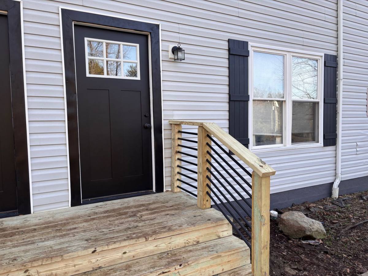 Townhouse for rent at 540 Lewis St, Morgantown, WV 26505