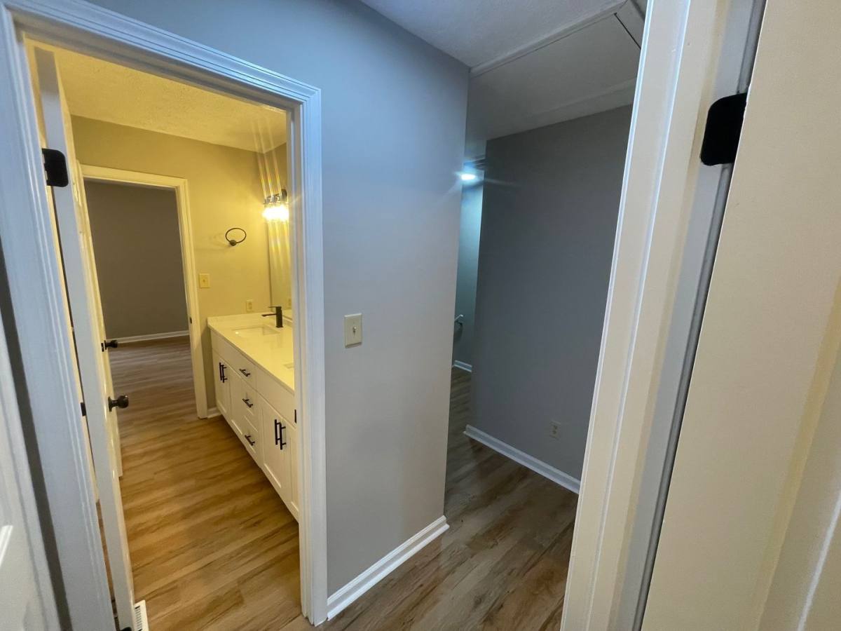 Townhouse for rent at 540 Lewis St, Morgantown, WV 26505