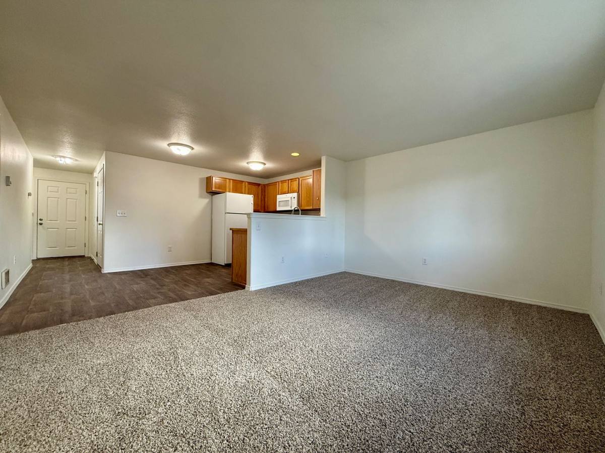 Townhouse for rent at 2561 NW Cedar Ave, Redmond, OR 97756
