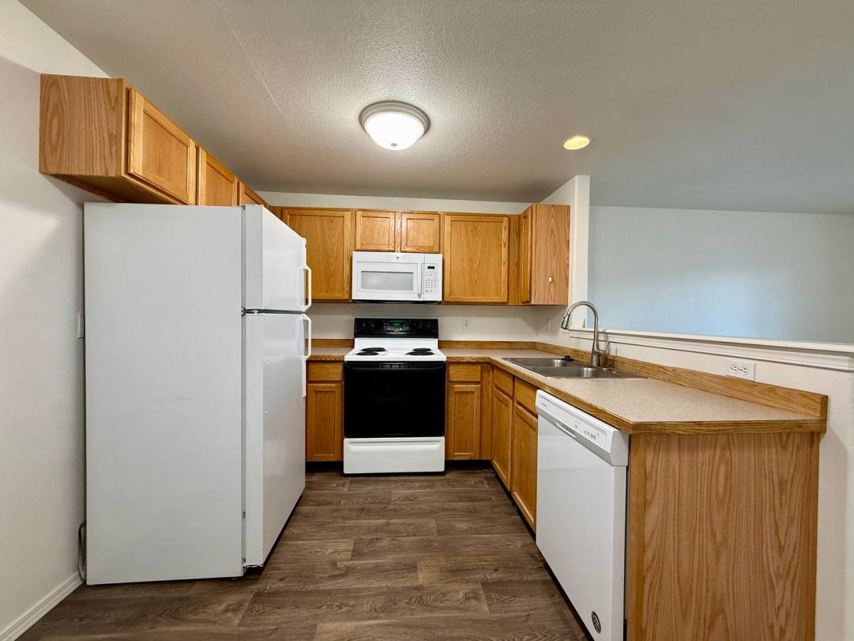 Townhouse for rent at 2561 NW Cedar Ave, Redmond, OR 97756