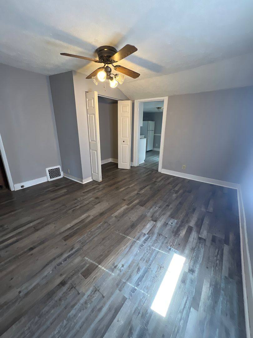 Apartment for rent at 1224 N Rutledge, Springfield, IL 62702
