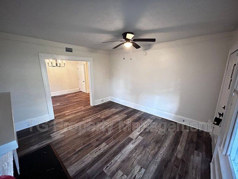 House for rent at 2561 Rosselle St #1, Jacksonville, FL 32204