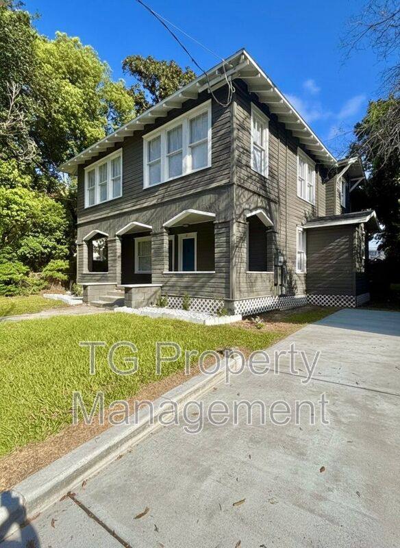 House for rent at 2561 Rosselle St #1, Jacksonville, FL 32204