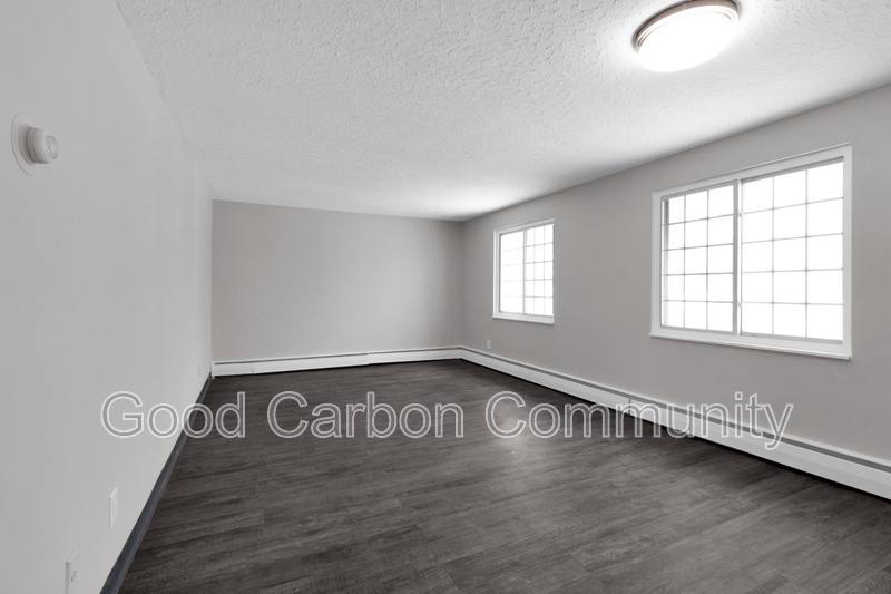 Apartment for rent at 321 Beattie Ave #3, Lockport, NY 14094