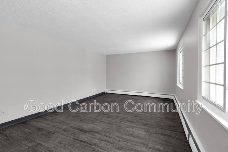 Apartment for rent at 321 Beattie Ave #3, Lockport, NY 14094