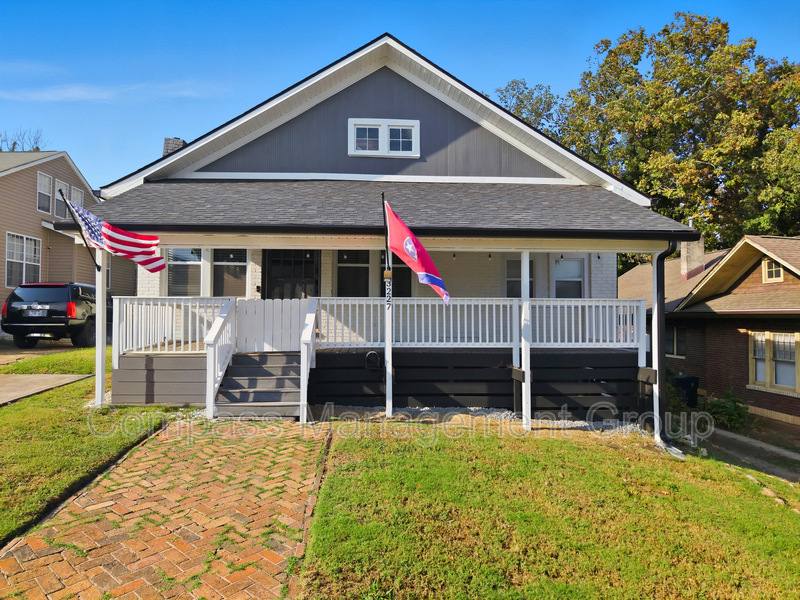 House for rent at 3227 E 5th Ave, Knoxville, TN 37914