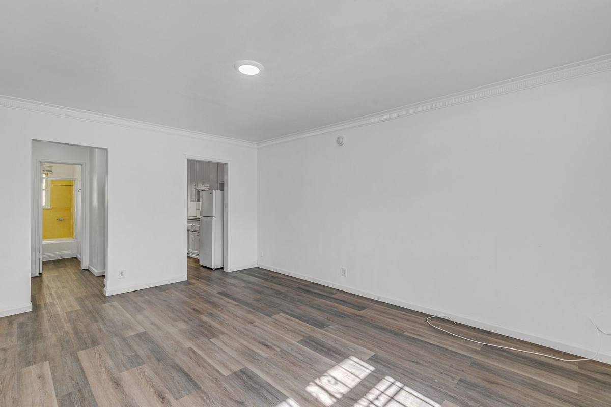 Apartment for rent at 343 S Occidental Blvd, Los Angeles, CA 90057