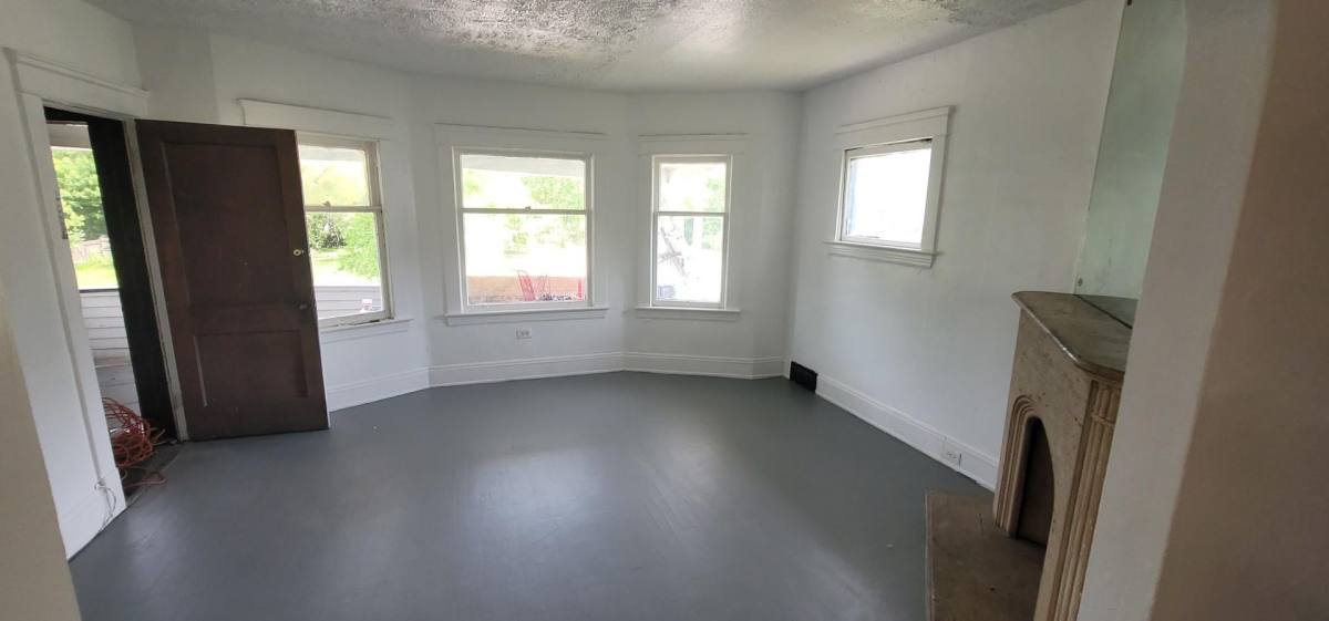 Apartment for rent at 626 E 130th, Cleveland, OH 44108