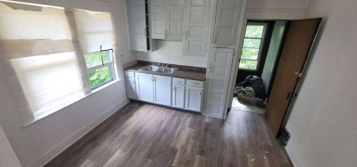 Apartment for rent at 626 E 130th, Cleveland, OH 44108