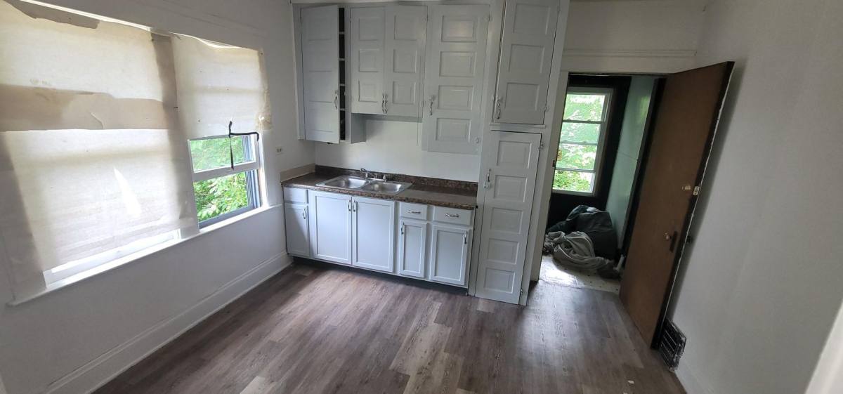 Apartment for rent at 626 E 130th, Cleveland, OH 44108