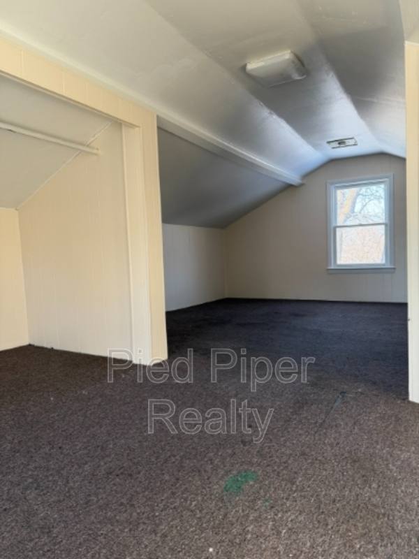 House for rent at 601 N Winnebago Ave, Freeport, IL 61032
