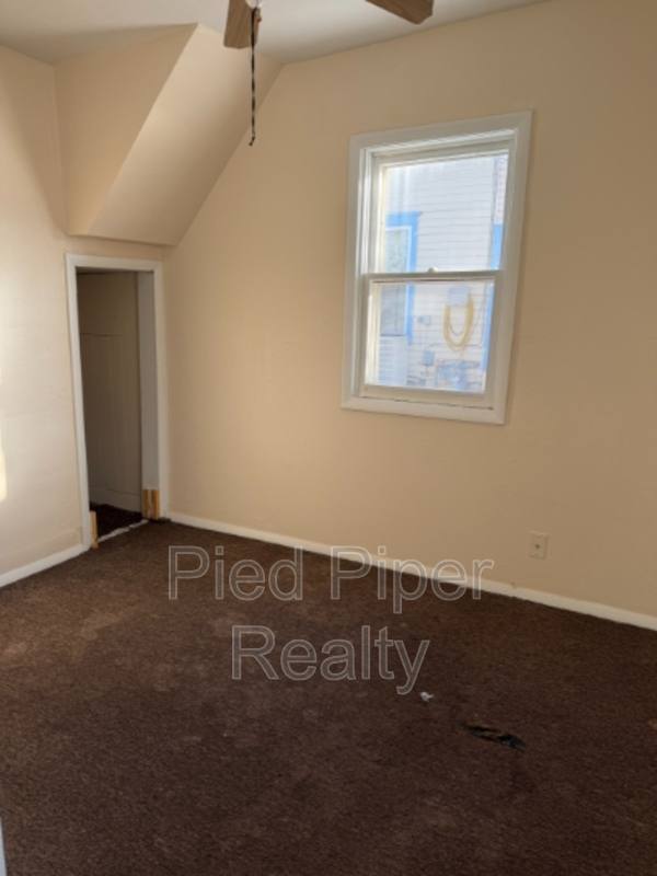House for rent at 601 N Winnebago Ave, Freeport, IL 61032