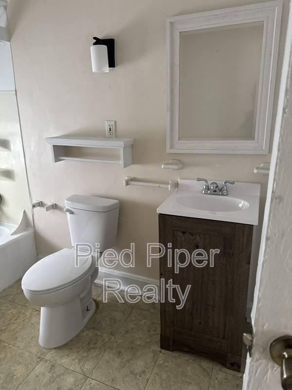 House for rent at 742 W Homer St, Freeport, IL 61032