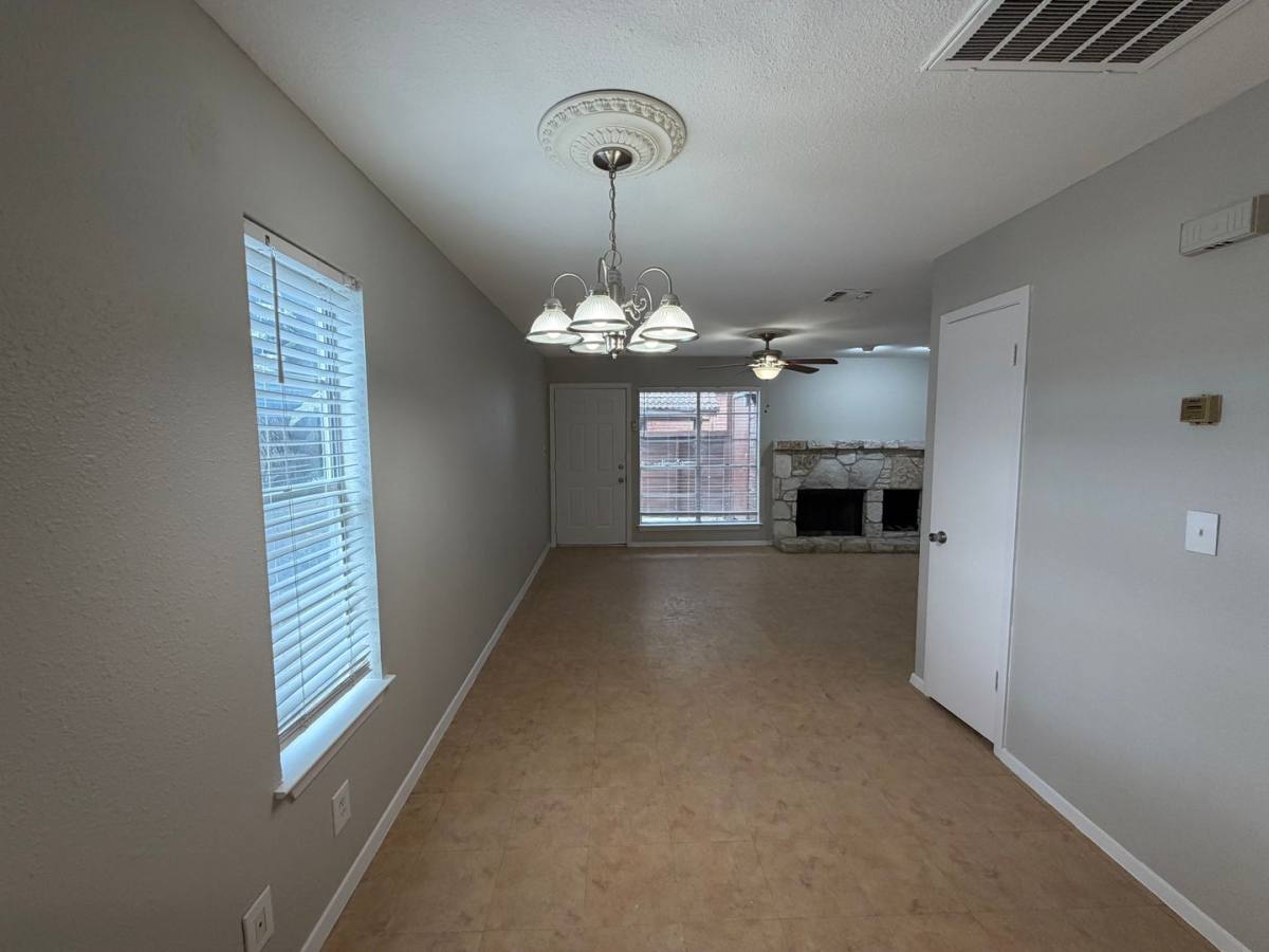 Condo for rent at 10527 Perrin Beitel, San Antonio, TX 78217