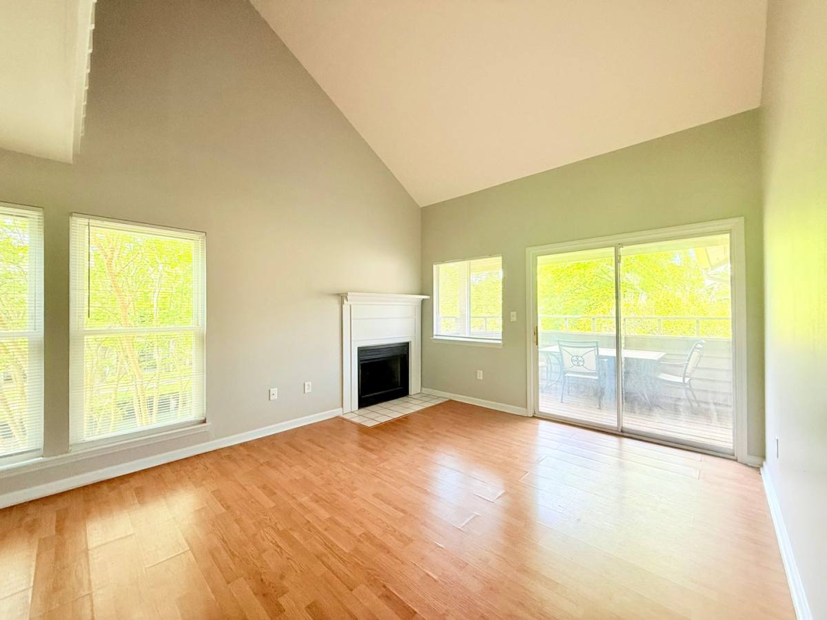 Apartment for rent at 2553 Stockbridge Dr #B, Charlotte, NC 28210