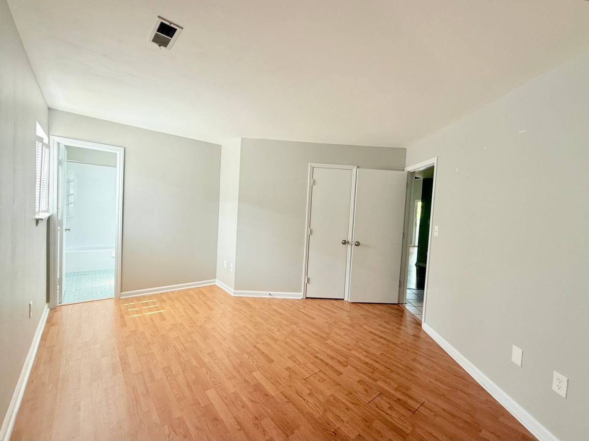 Apartment for rent at 2553 Stockbridge Dr #B, Charlotte, NC 28210