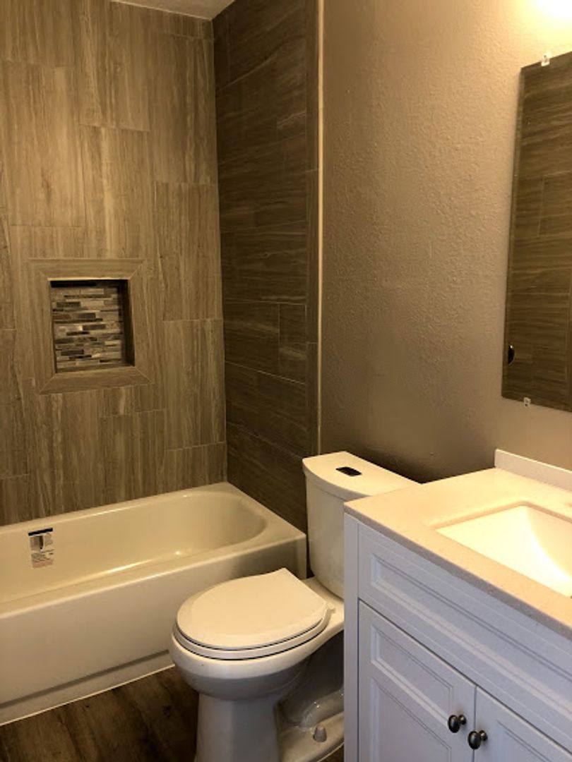 Apartment for rent at 166 Varsity Dr, Huntsville, TX 77340