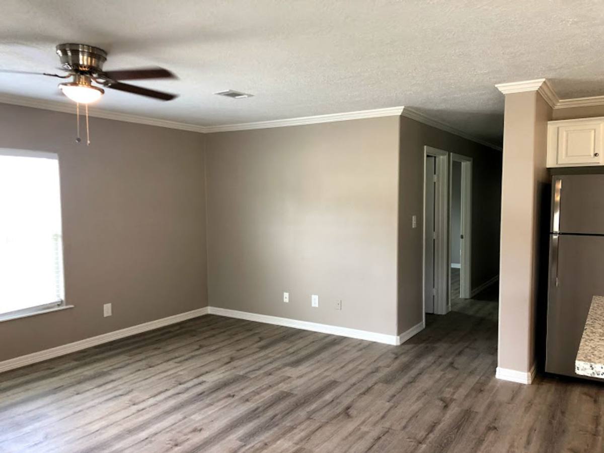 Apartment for rent at 166 Varsity Dr, Huntsville, TX 77340