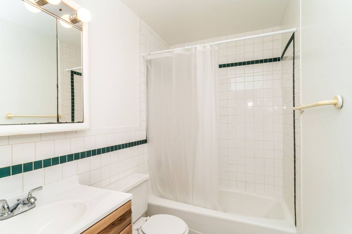 Apartment for rent at 1440 W Taylor, Chicago, IL 60607