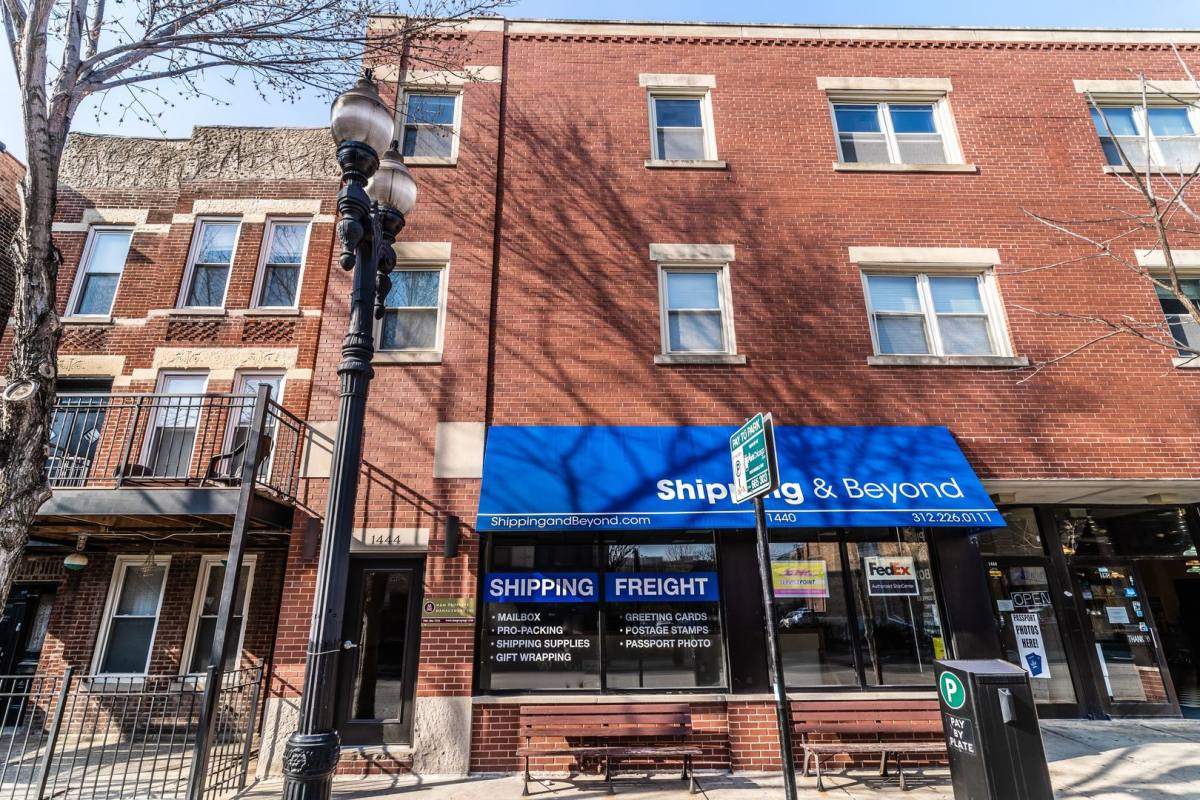 Apartment for rent at 1440 W Taylor, Chicago, IL 60607