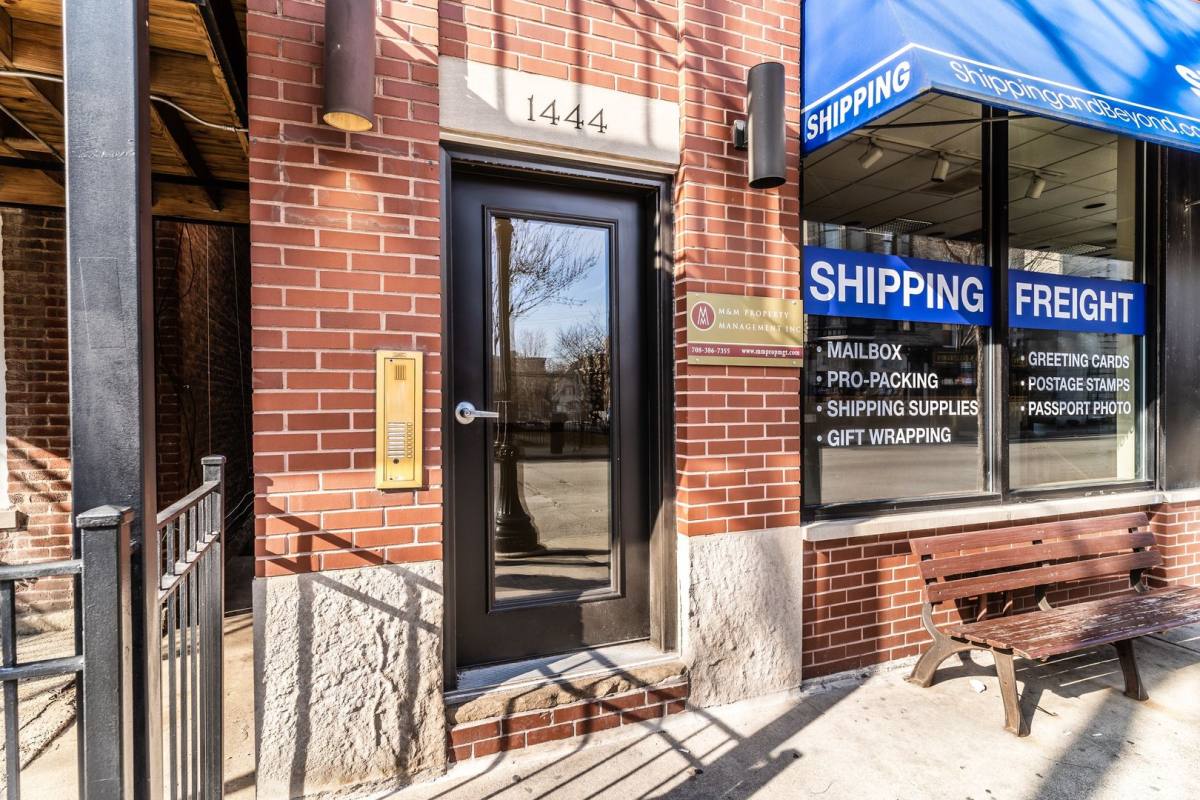 Apartment for rent at 1440 W Taylor, Chicago, IL 60607