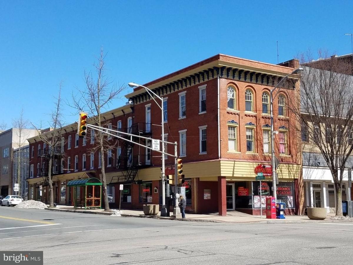 Apartment for rent at 201 E High St, Pottstown, PA 19464