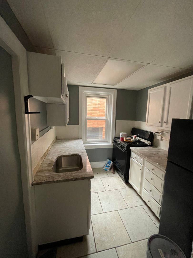 Apartment for rent at 201 E High St, Pottstown, PA 19464