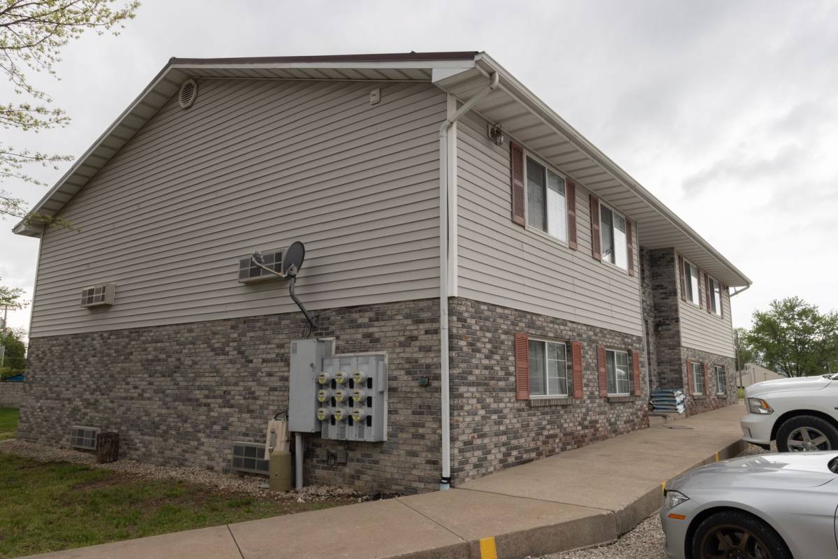 Apartment for rent at 100 - 300 Marjorie Court, Linn, MO 65051