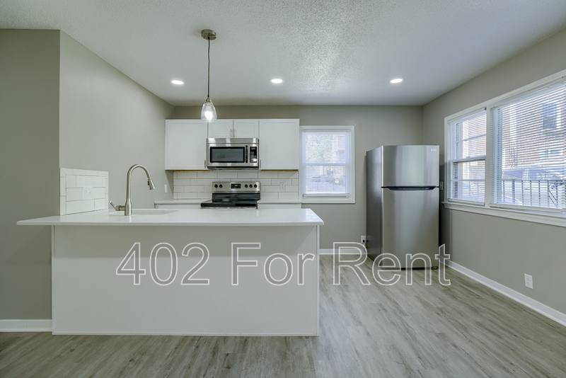 Apartment for rent at 1008 S 29th St #3, Omaha, NE 68105