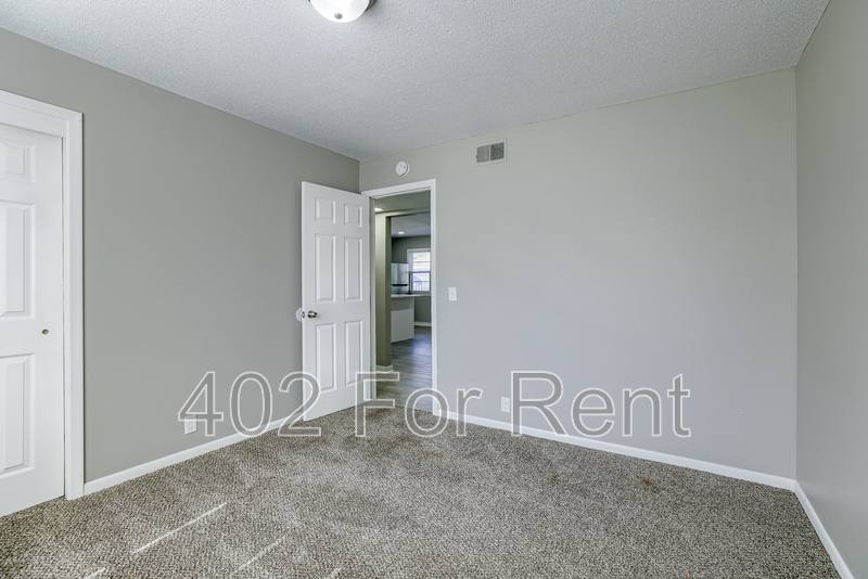 Apartment for rent at 1008 S 29th St #3, Omaha, NE 68105