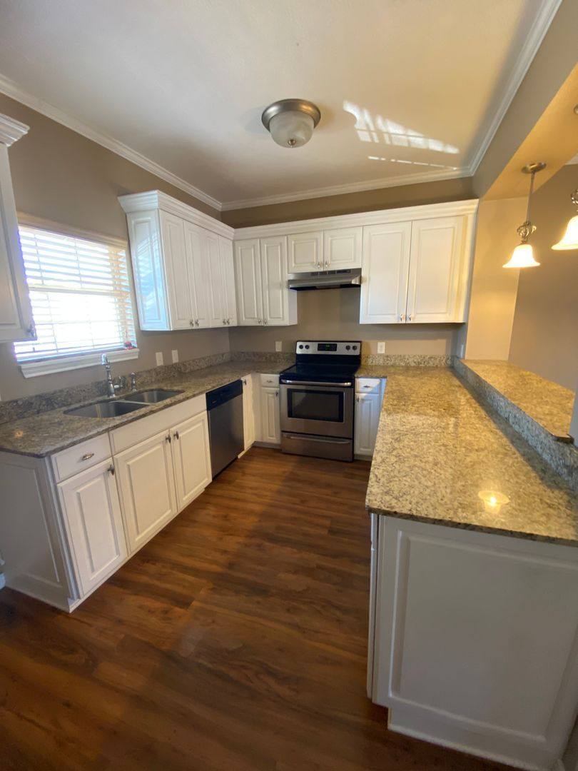 Apartment for rent at 1710-1724 Ethel & 214-216 Helen, Lake Charles, LA 70601