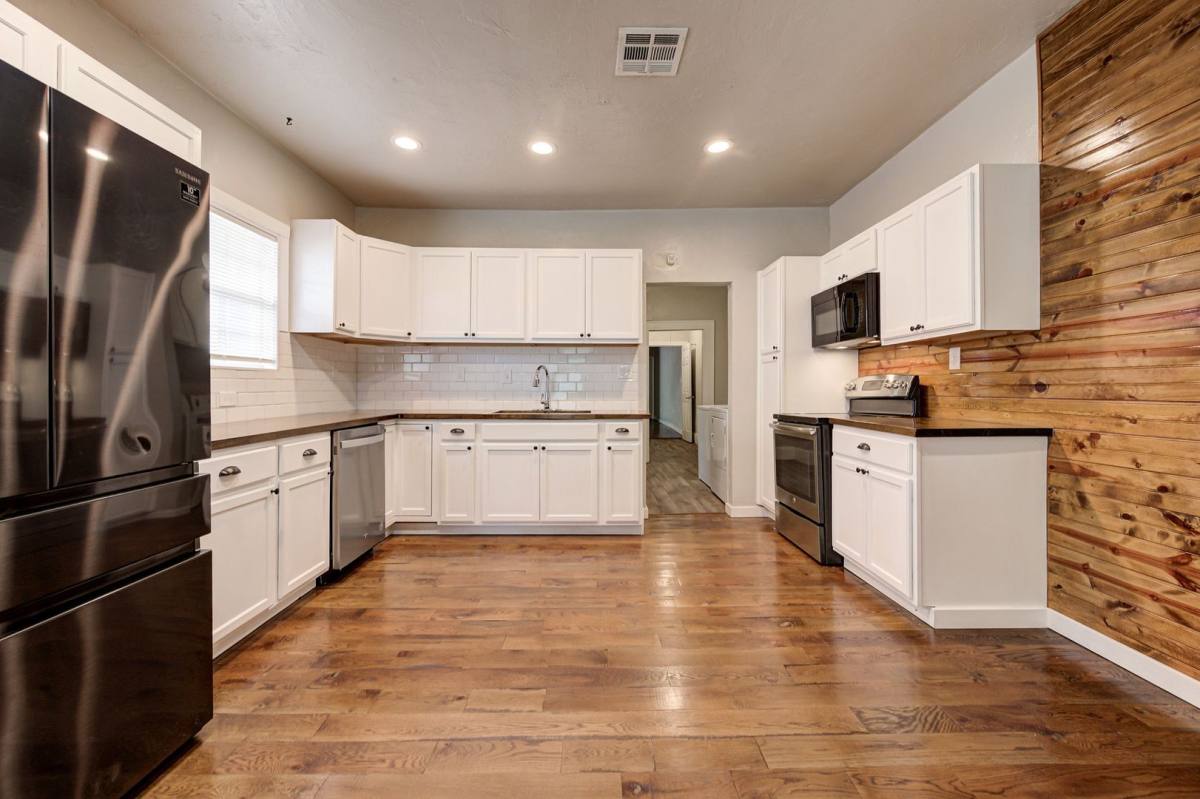 Townhouse for rent at 1444 NE 13th St, Oklahoma City, OK 73117