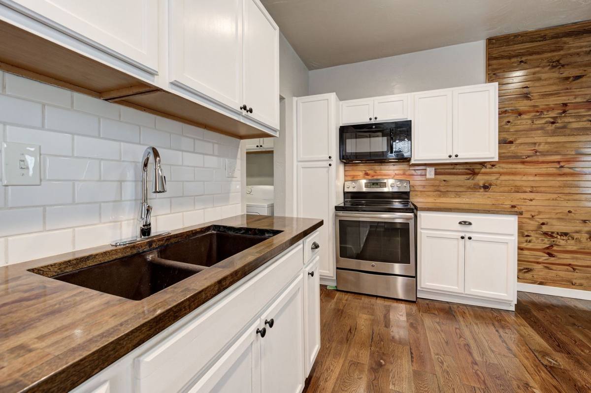 Townhouse for rent at 1444 NE 13th St, Oklahoma City, OK 73117