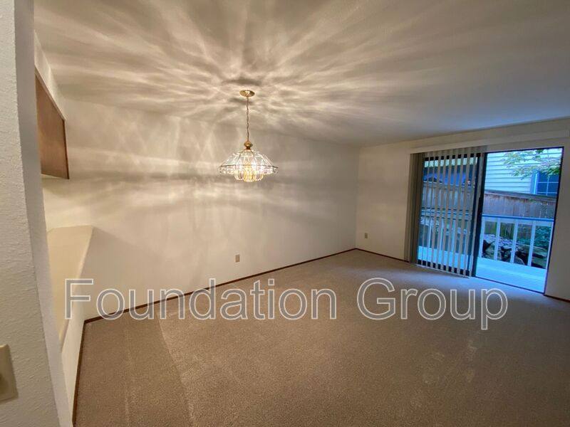 Apartment for rent at 12542 35th Ave NE #104, Seattle, WA 98125
