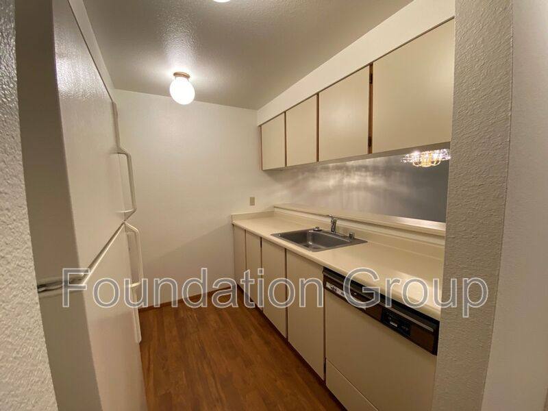 Apartment for rent at 12542 35th Ave NE #104, Seattle, WA 98125