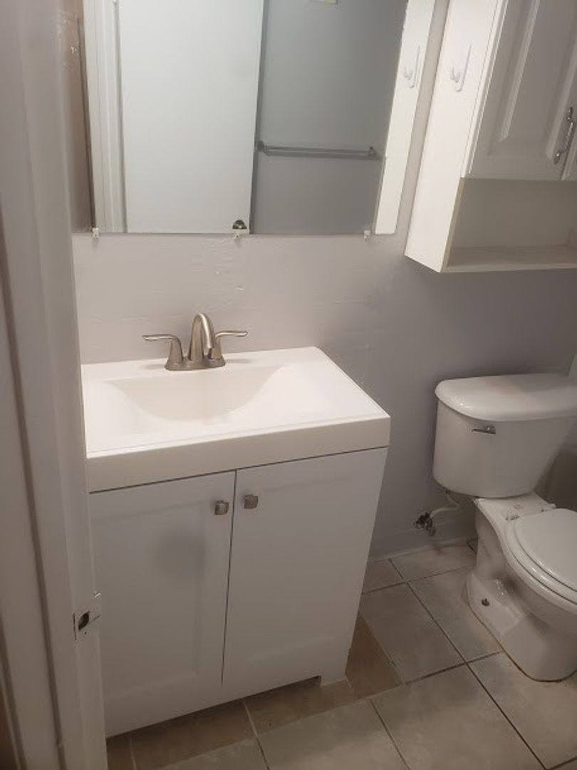 Apartment for rent at 4096 N Pine Island Rd, Fort Lauderdale, FL 33351