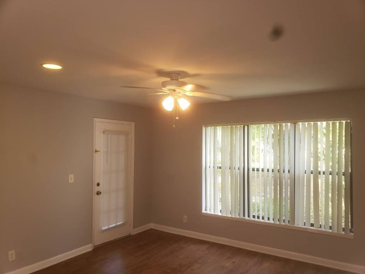 Apartment for rent at 4096 N Pine Island Rd, Fort Lauderdale, FL 33351
