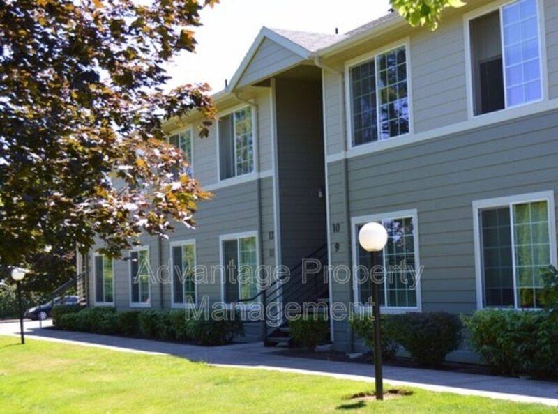 Apartment for rent at 739 W Jackson St #3, Monmouth, OR 97361