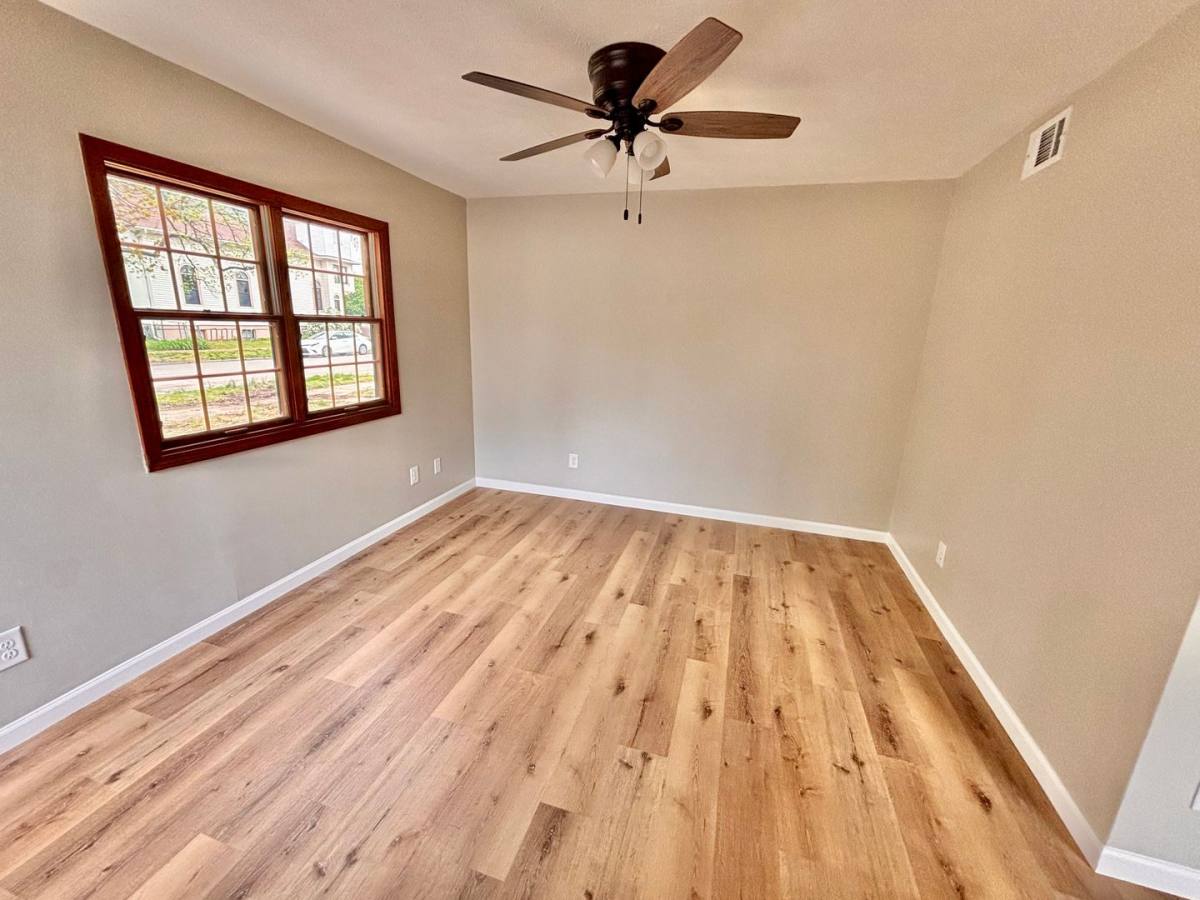 Apartment for rent at 409 N 6th St, Manhattan, KS 66502