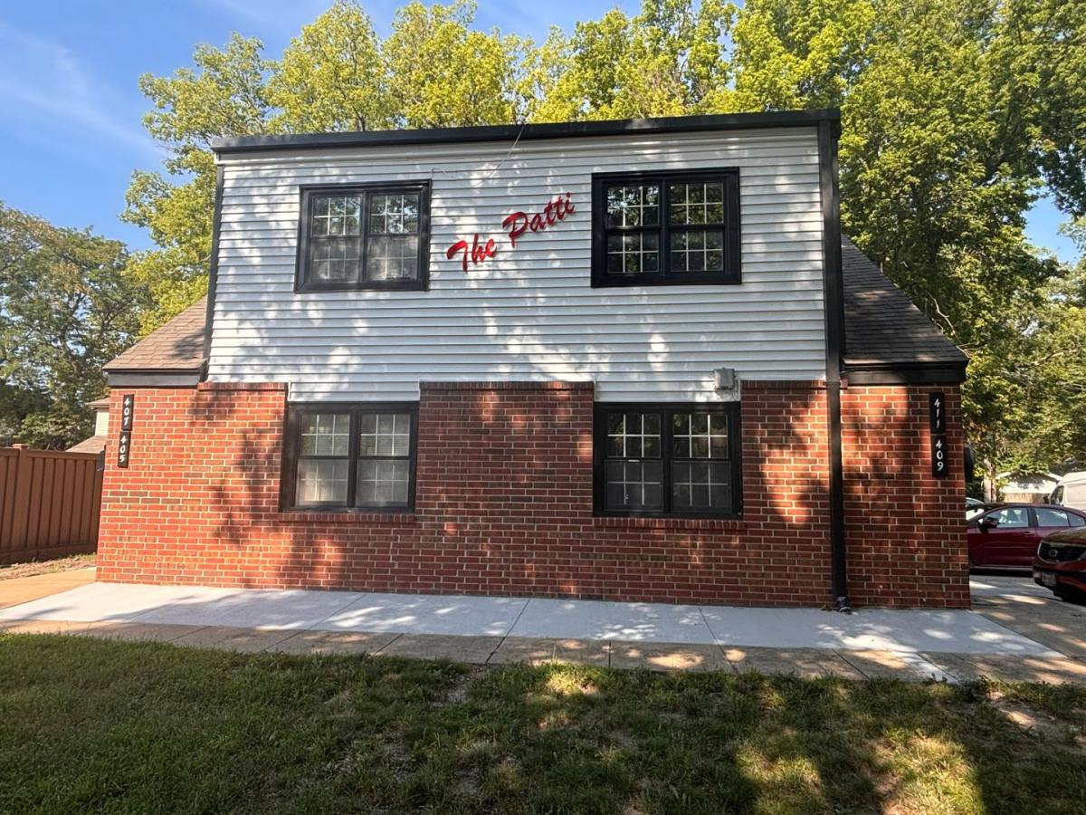 Apartment for rent at 409 N 6th St, Manhattan, KS 66502