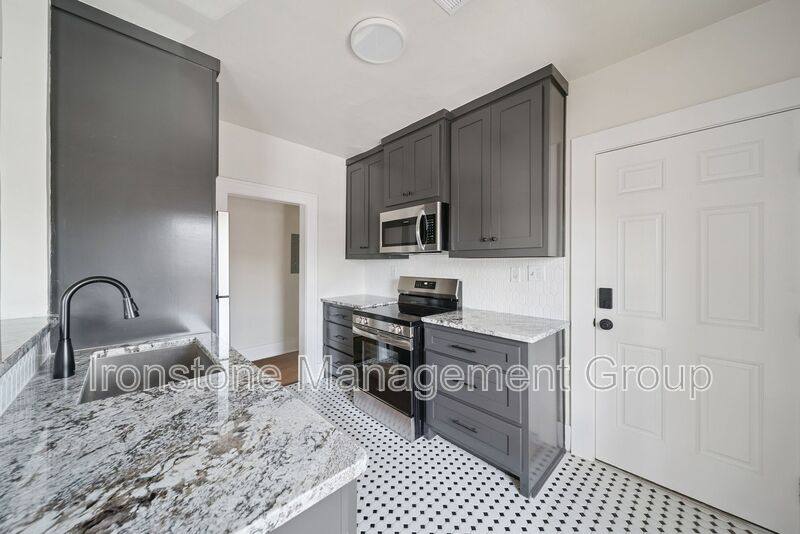 House for rent at 1435 S Peoria Ave, Tulsa, OK 74120