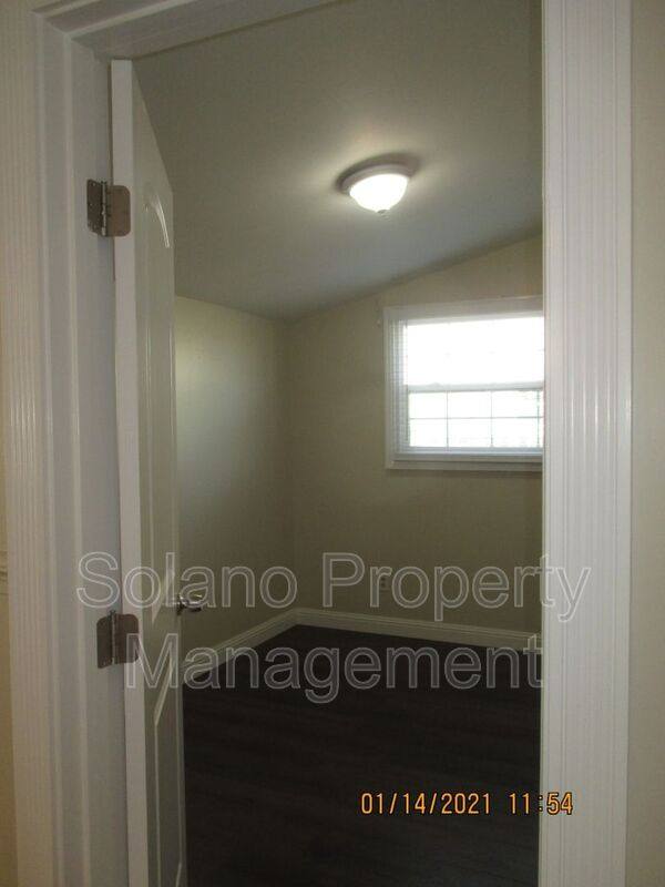 House for rent at 721 Broadway St, Fairfield, CA 94533