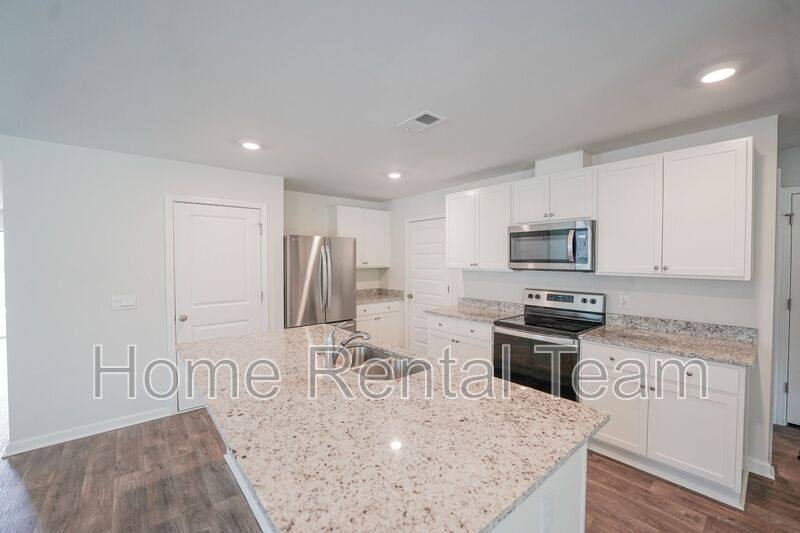 House for rent at 459 Coconut Dr, Bloomingdale, GA 31302