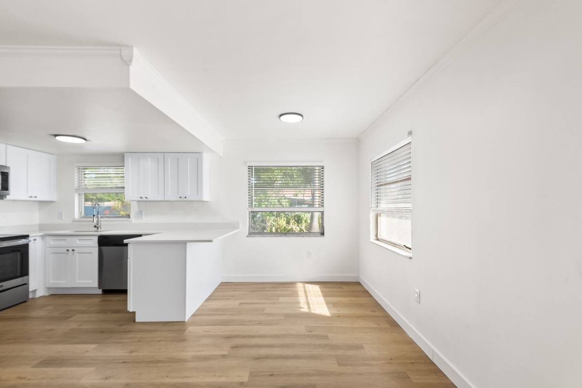 Apartment for rent at 555 62nd St S, Saint Petersburg, FL 33707