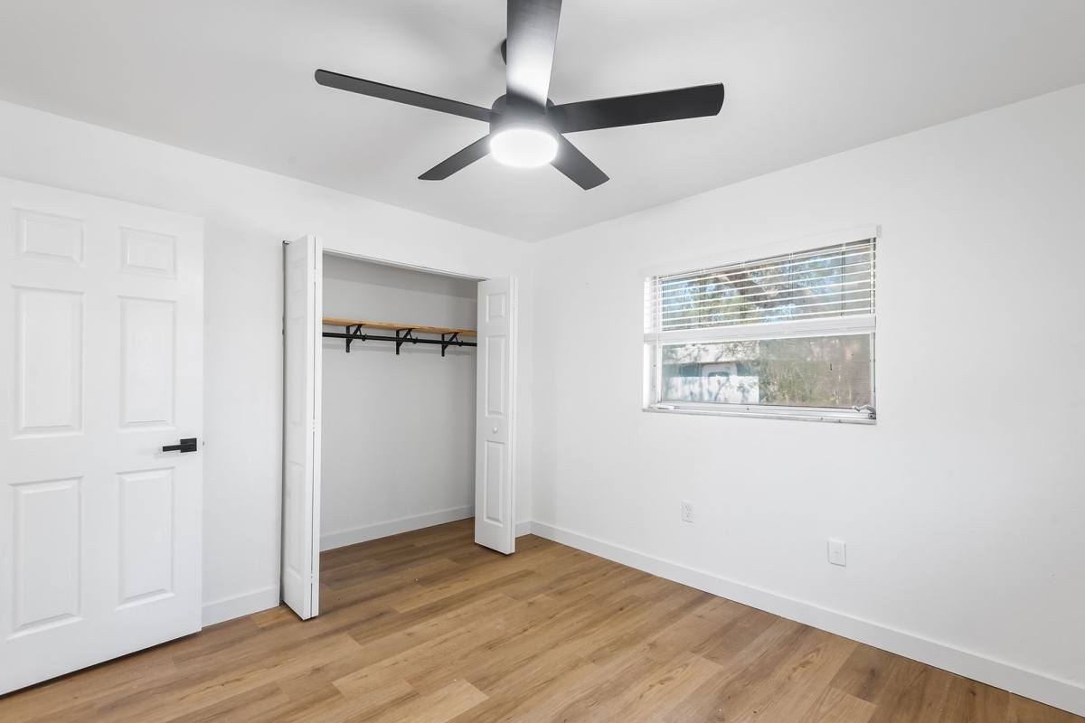 Apartment for rent at 555 62nd St S, Saint Petersburg, FL 33707